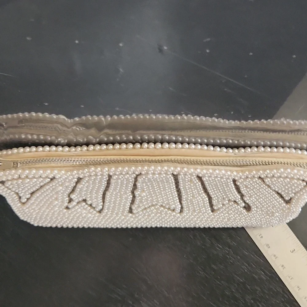1960's vintage beaded faux pearls clutch bag made in Japan - Picture 4 of 9